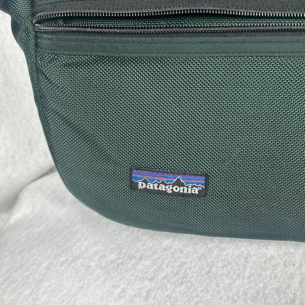 Patagonia Vintage Briefcase Green Made In USA ‎ Crossbody Straps Travel Work